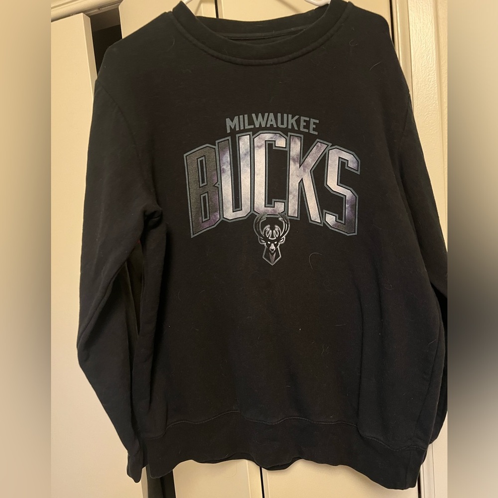 Milwaukee Bucks Crew Neck